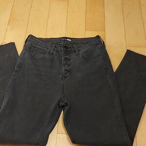 Fashion Nova ankle length cutoff jean sz. 3
